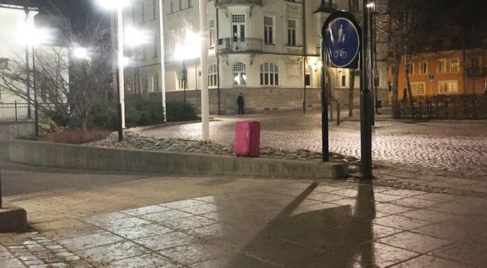 İsveç'te bomba paniği! Tren seferlerini durdurdu İsveç'te bomba paniği! Tren seferlerini durdurdu