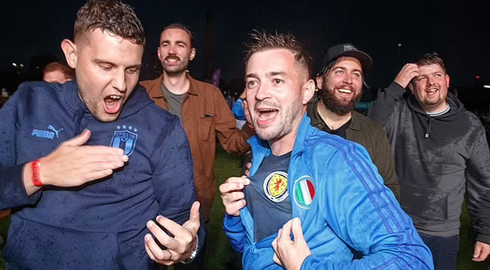 İskoçlar, İtalya’nın İngiltere’yi yenmesini kutladı