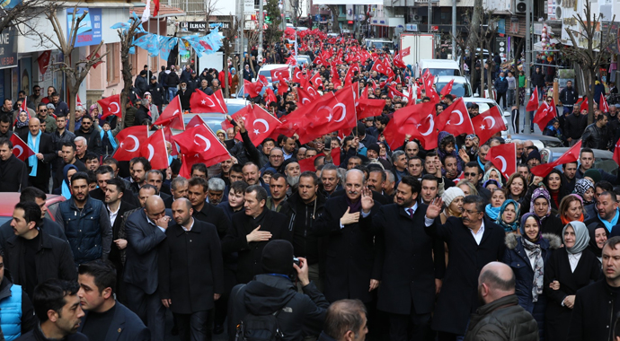 Cumhur İttifakı’nın Zeytinburnu’nda büyük yürüyüşü
