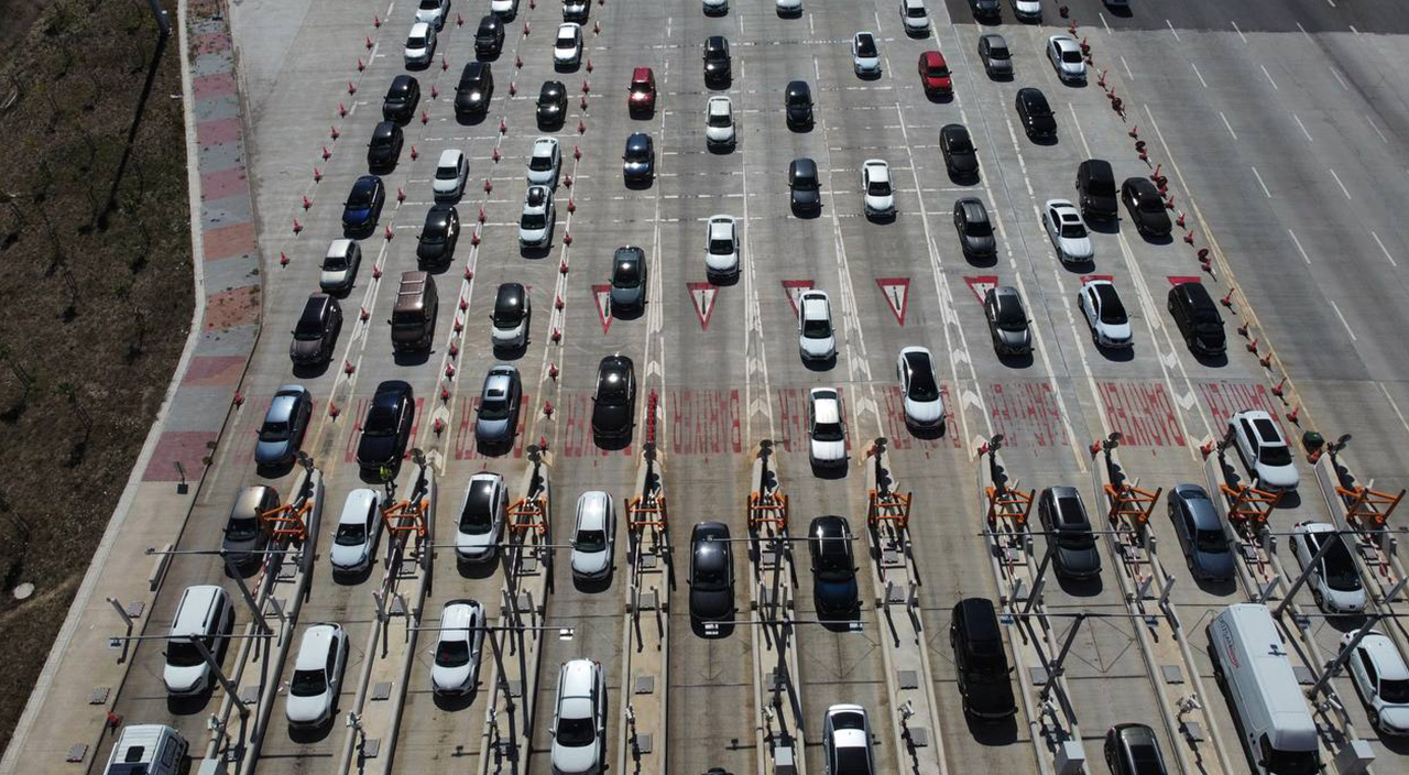 Tatilciler dönüş yolunda: Trafik çilesi başladı, birçok noktada yoğunluk var
