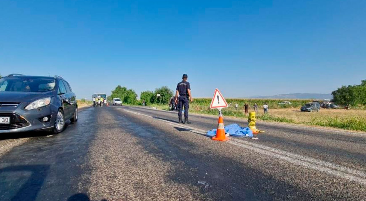 İzmir'de korkunç kaza: İşe gitmeye çalışan 2 kişi hayatını kaybetti