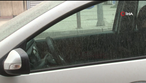 İzmir’e çamur yağdı