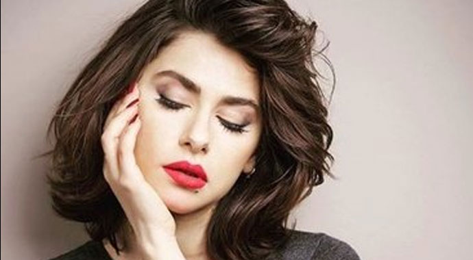 Nesrin Cavadzade Kimdir? | Nesrin Cavadzade Kaç Yaşında?