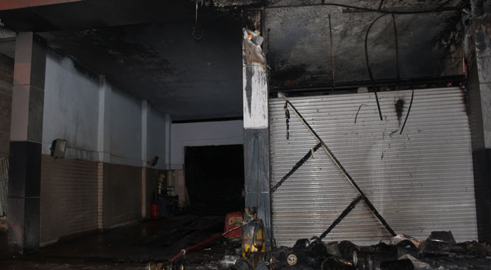 Sağlam bıraktığı iş yeri küle döndü