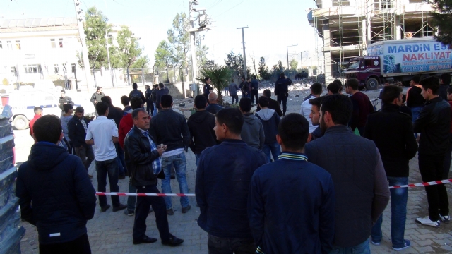Mardin Kızıltepe'deki patlamanın şiddeti gün ağarınca ortaya çıktı