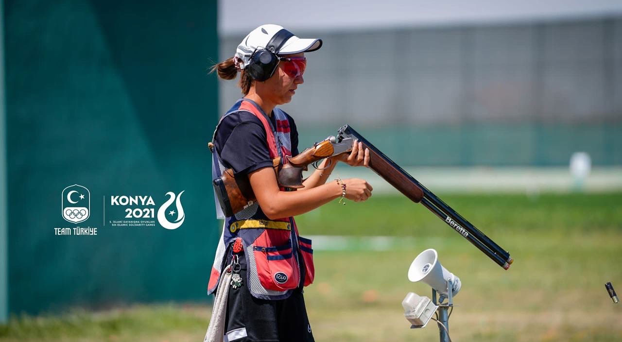 Milli judocu Tuğçe Beder 5. İslami Dayanışma Oyunları'nda altın madalya kazandı