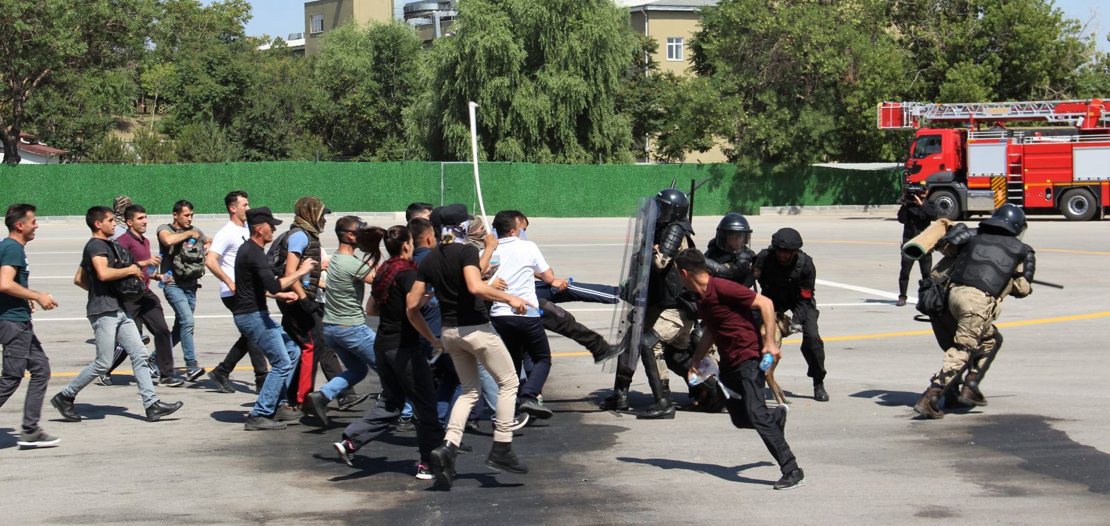 JÖAK her daim hazır olduğunu tüm dünyaya gösterdi