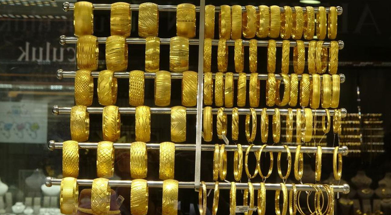 Düğün sezonu çeyrek ve gram  altına olan ilgiyi artırdı Düğün sezonu çeyrek ve gram  altına olan ilgiyi artırdı