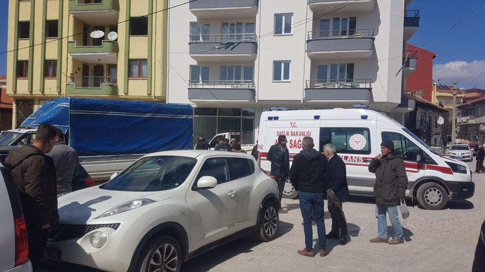 Husumetlisini sokak ortasında vurdu