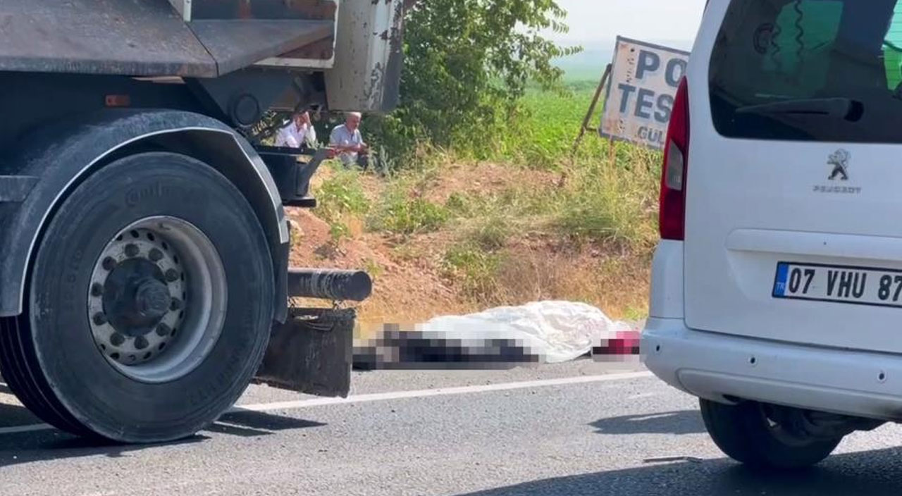 Feci ölüm! Karşıya geçmek istedi: Önce ticari araç, sonra kamyon çarptı