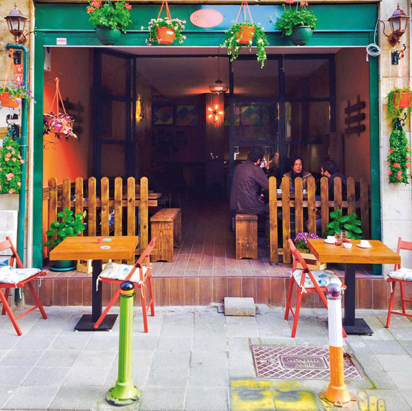 Türkiye'de bir ilk! Zamanın satın alındığı kafe