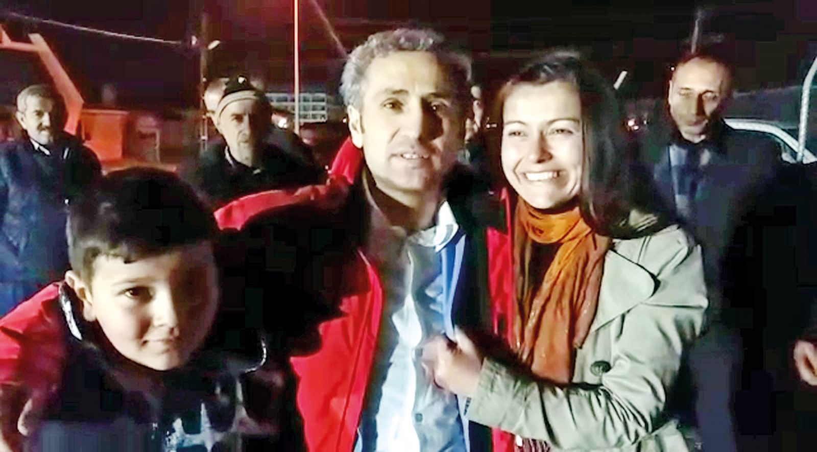 Ağaca çıkınca kocasına kavuştu