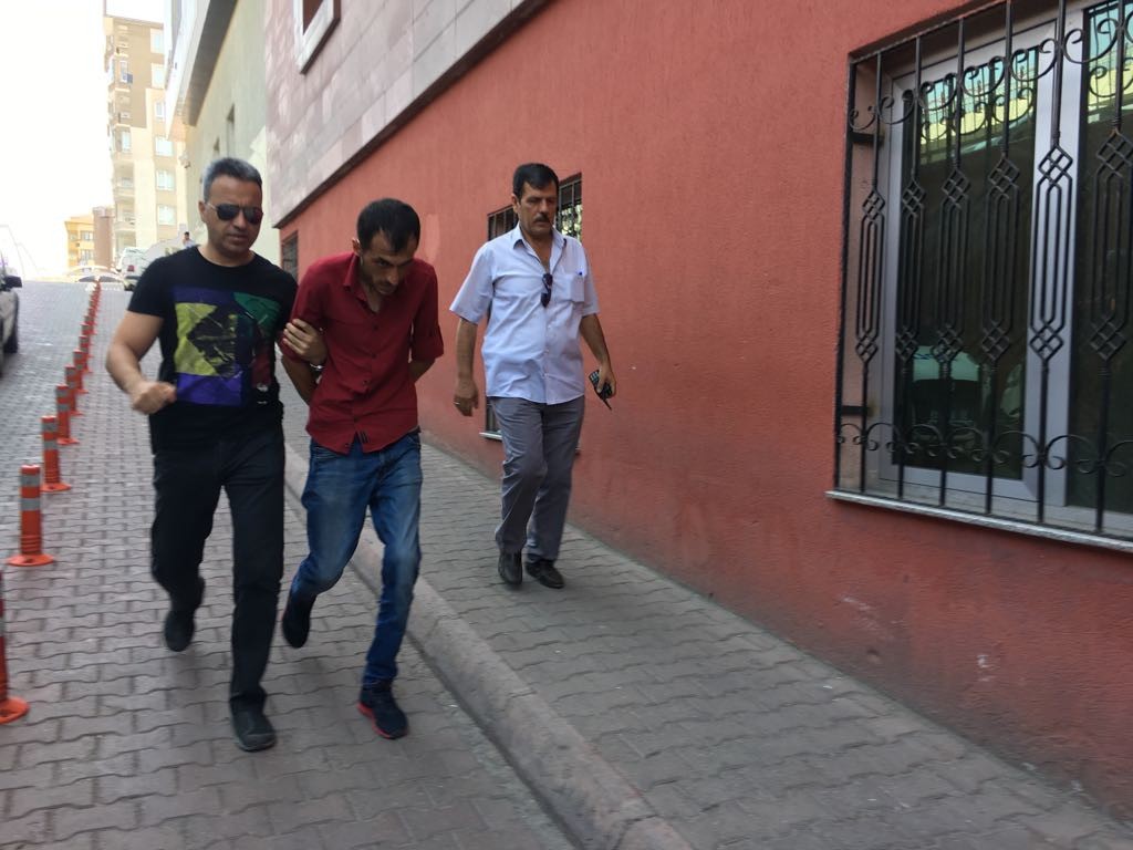 Kayseri'de polise silahlı saldırı!