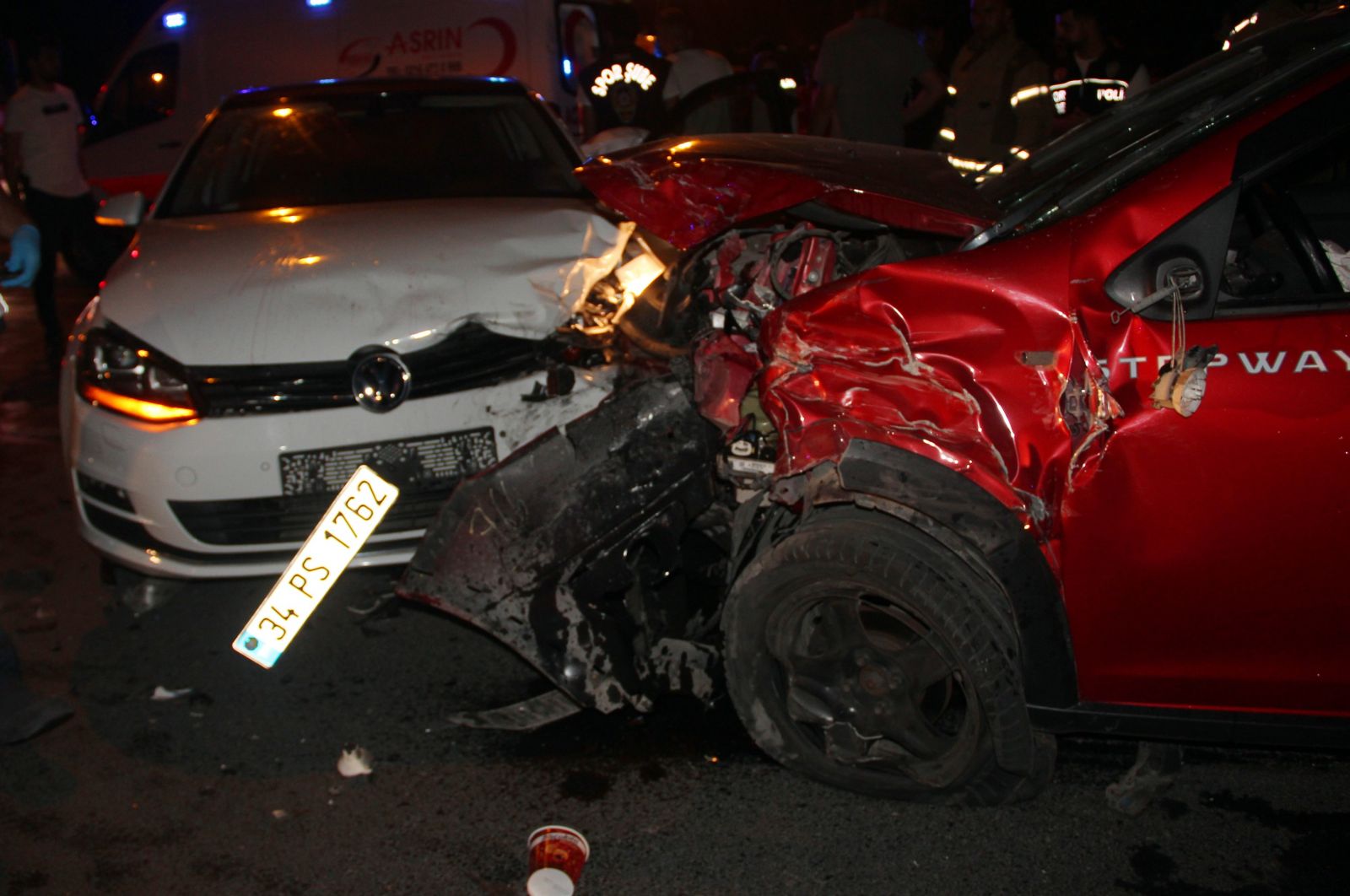 Başakşehir'de maç çıkışı taraftarlar kaza yaptı: 4 yaralı