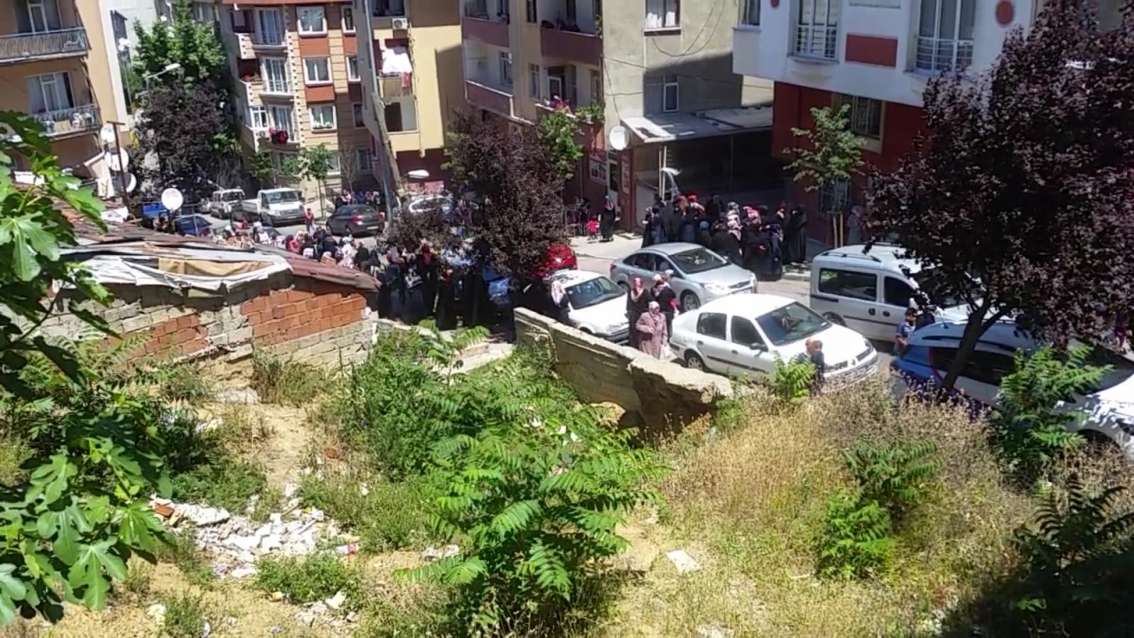İstanbul'da kamyonet dehşeti: 1 ölü, 1 yaralı