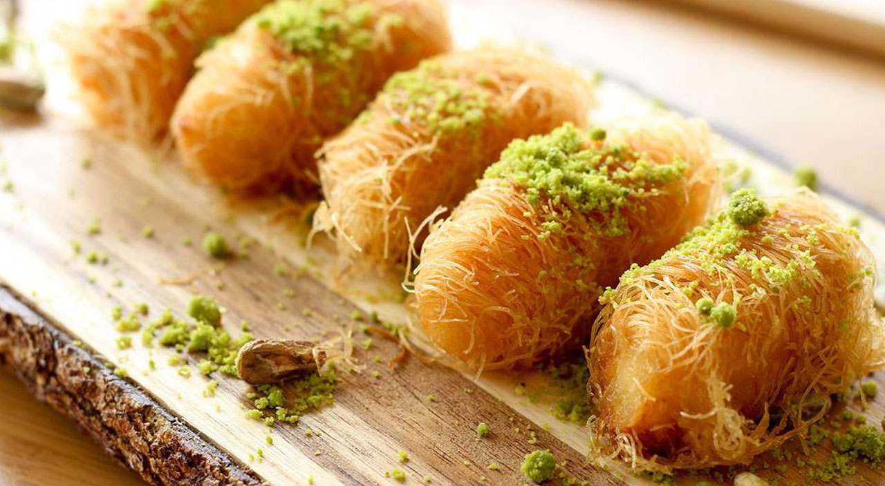 Hangi tatlı, kaç kalori? Sağlıklı bayram tatlıları için öneriler Hangi tatlı, kaç kalori? Sağlıklı bayram tatlıları için öneriler