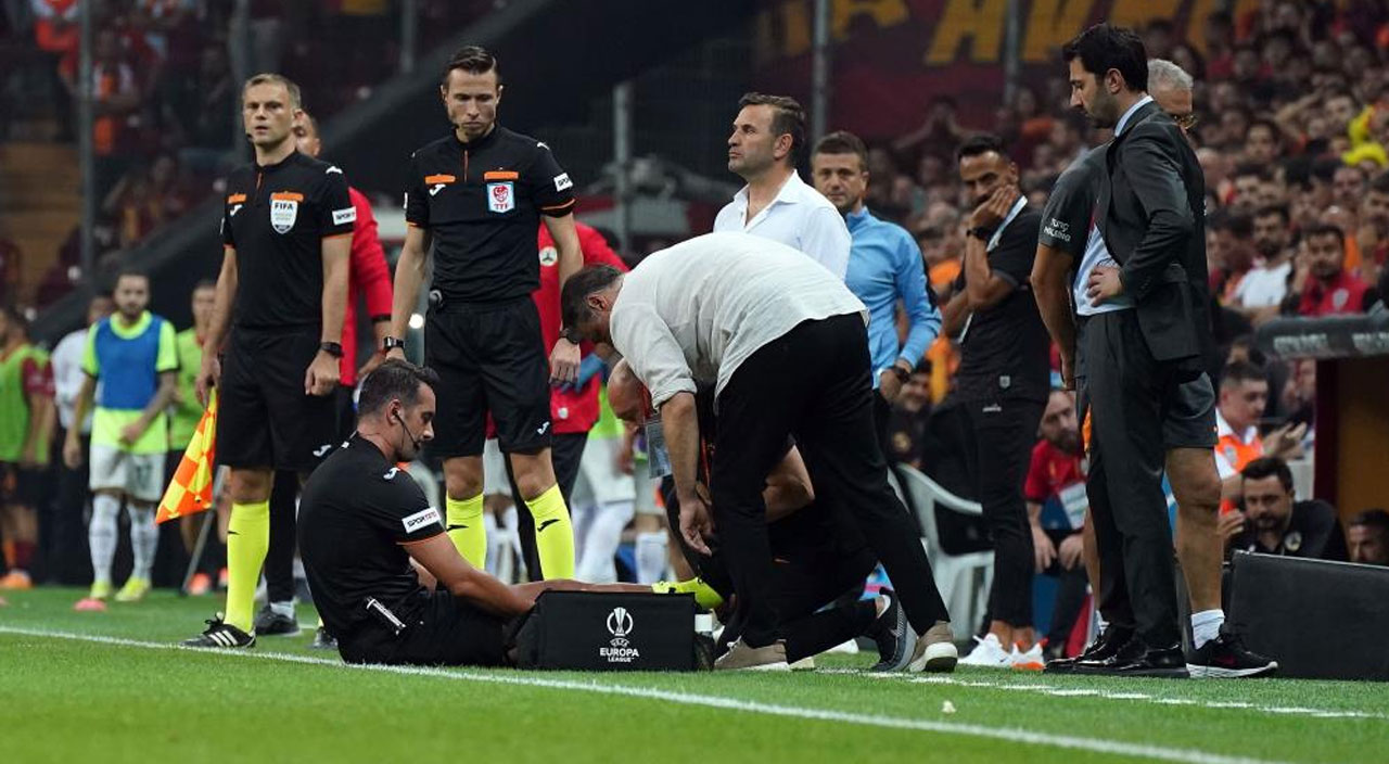 Okan Buruk Giresunspor hezimeti sonrası hakemi suçladı! Galatasaray'a ilk maçta büyük şok... Okan Buruk Giresunspor hezimeti sonrası hakemi suçladı! Galatasaray'a ilk maçta büyük şok...
