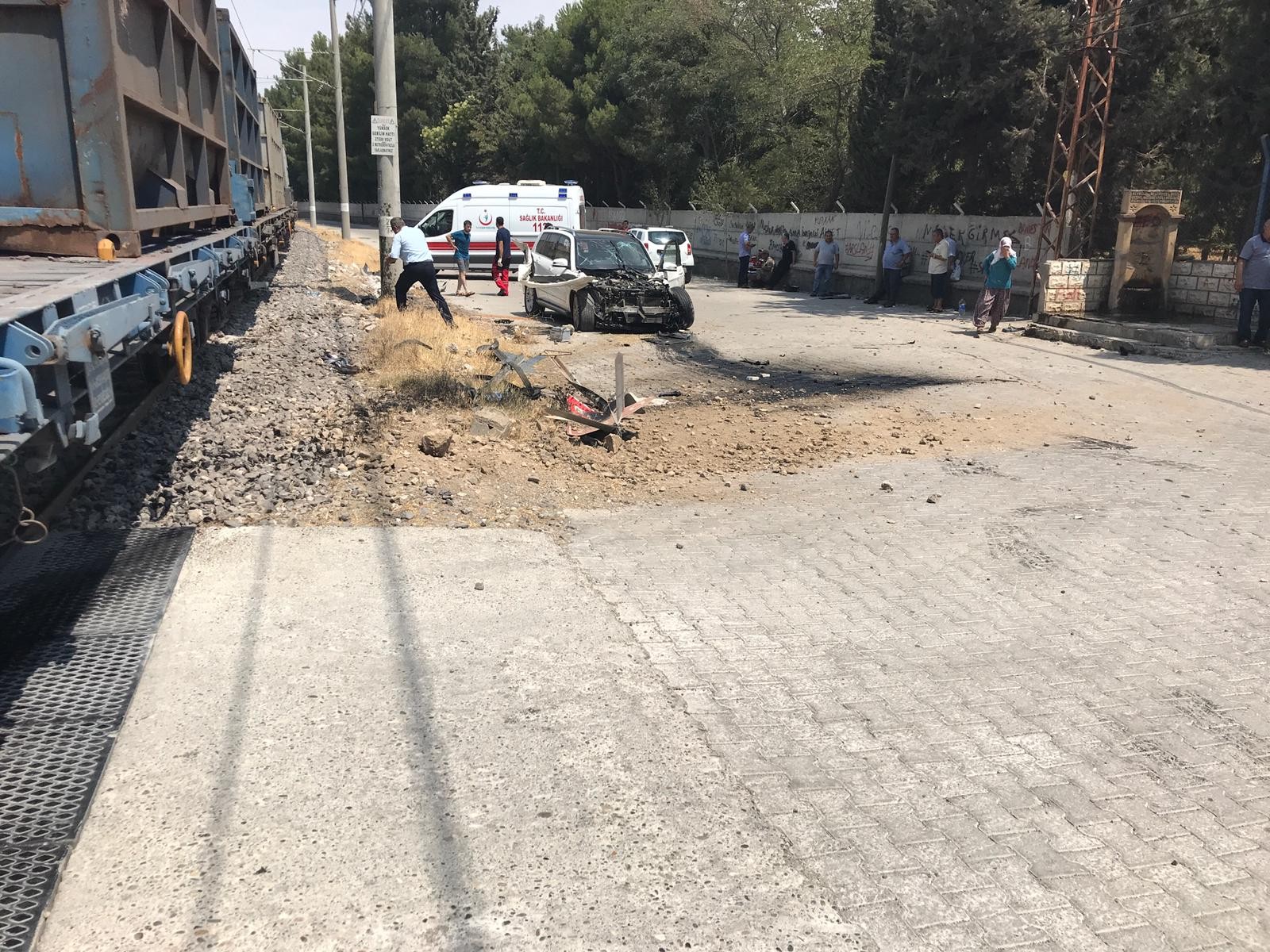 Kahramanmaraş’ta yük treni otomobile çarptı: 5 yaralı