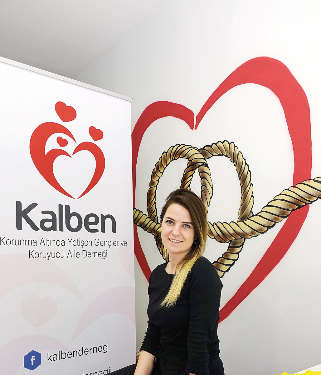 Pelin Çalışkanoğlu: Dünyaya yeniden gelsem koruyucu ailemi seçerdim