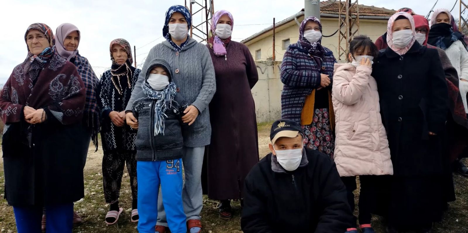 Bir mahalle ölüm korkusuyla yatıp kalkıyor