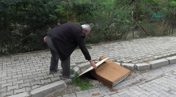 Hırsızlar demir rögar kapaklarına dadandı
