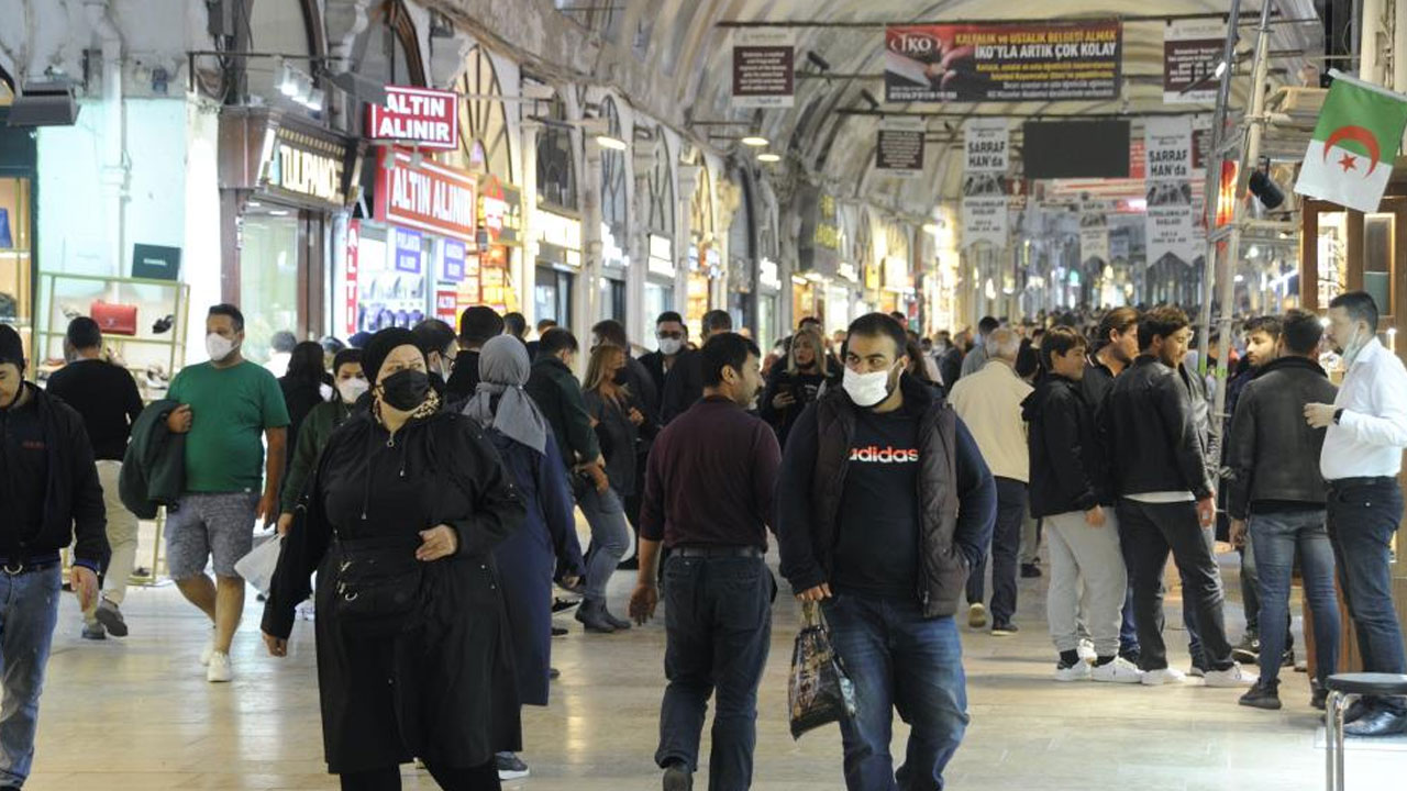 Günlük ziyaretçi sayısı 100 bine ulaştı: Kapalıçarşı'ya 'altın' etki