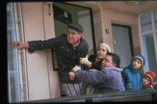 Ercan Yazgan felç geçirdi (Kapıcı Cafer) | Ercan Yazgan kimdir, ne oldu?