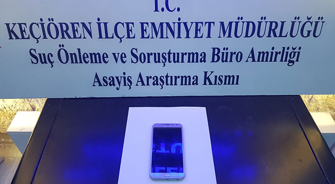 Motosikletli kapkaç şüphelisi çalıştığı iş yerinde yakalandı