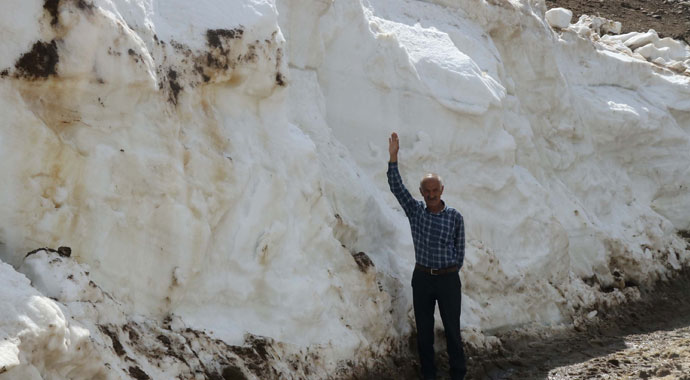 Yaz mevsiminde karla mücadele çalışması