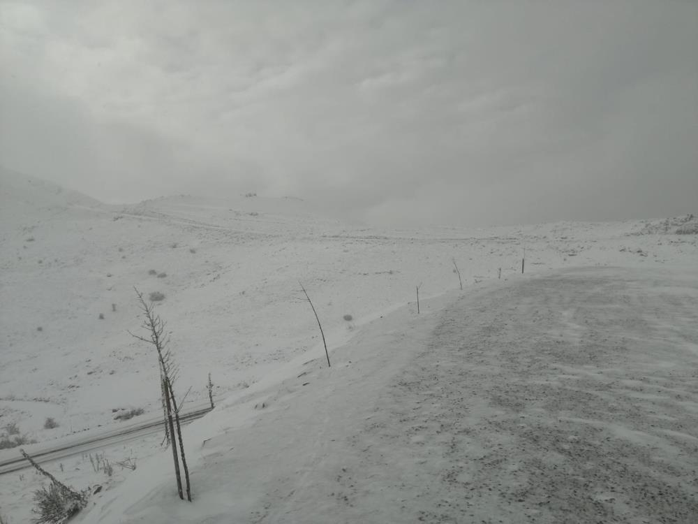 Afyonkarahisar’da beklenen kar yağışı başladı
