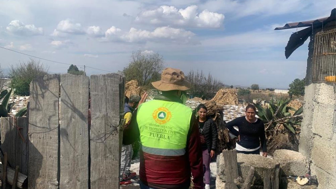 Halk şaşkın: Tlachichuca şehrine tarihinde ilk kez kar yağdı, yollar kapandı