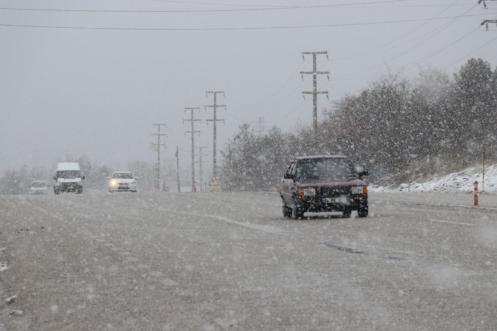 Mart kapıdan baktırdı