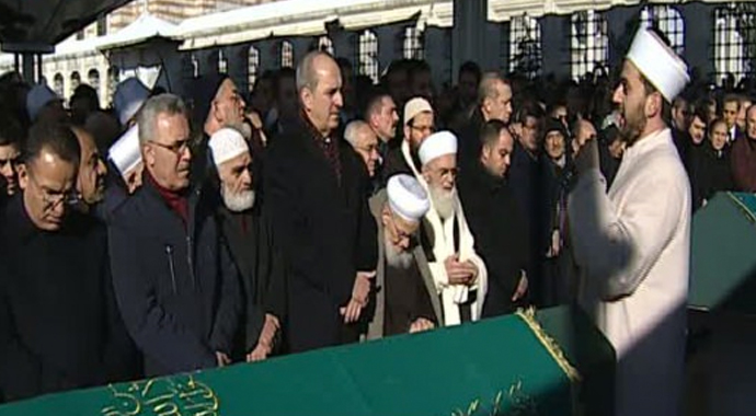 Hasan Karakaya son yolculuğuna uğurlandı Hasan Karakaya son yolculuğuna uğurlandı