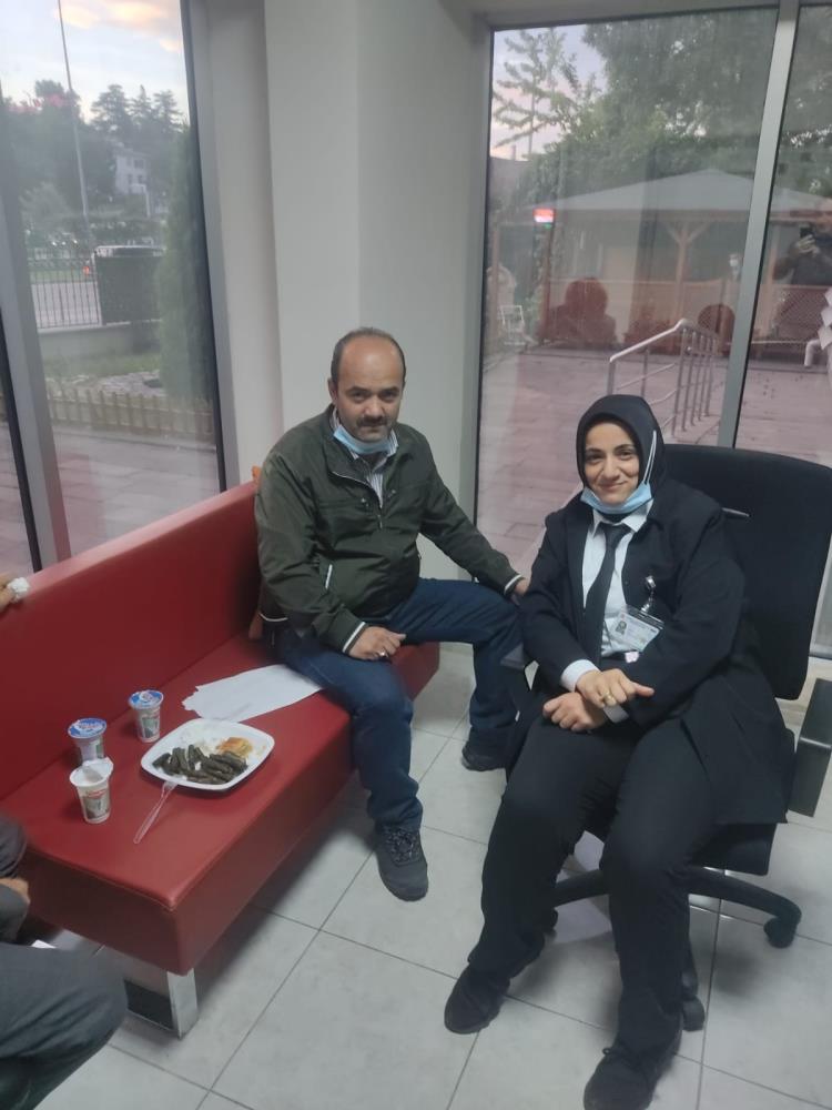 Çocuklarının gözünün önünde eşini öldürdü