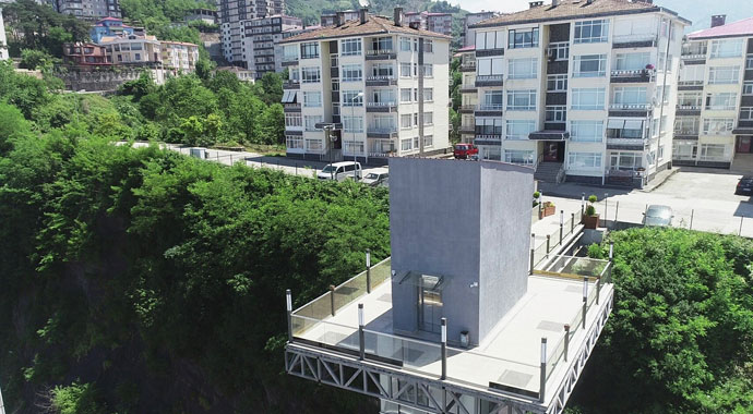 Karadeniz'de hiçbir şey imkansız değildir: Bir mahalleden bir mahalleye asansörlü geçiş