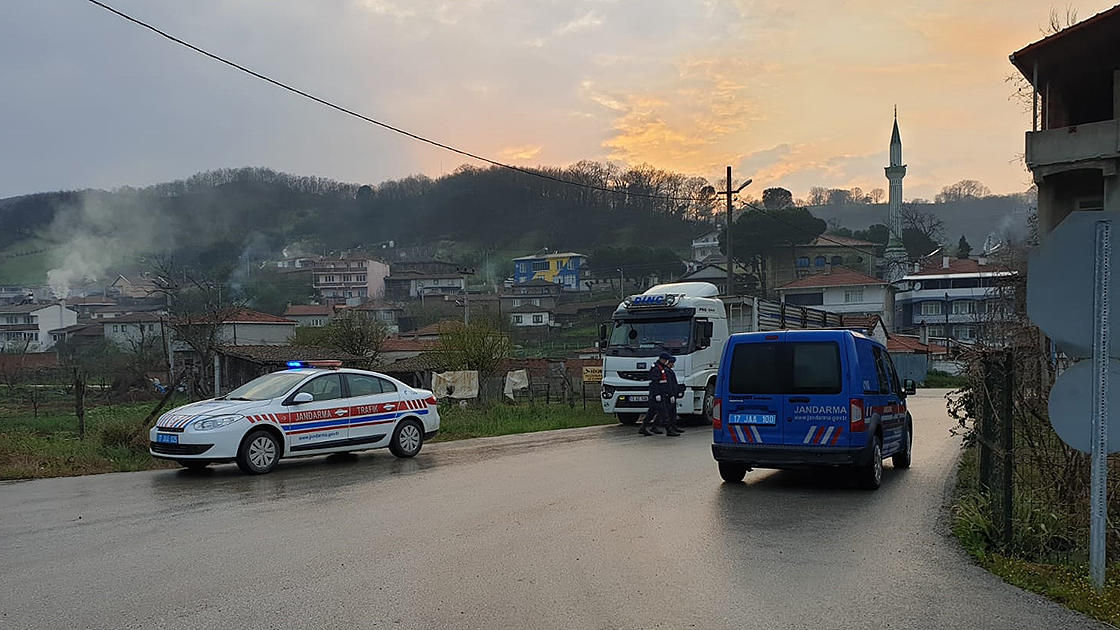 8 ilde 11 köy ve 2 mahalle yeni tip koronavirüse karşı karantinaya alındı