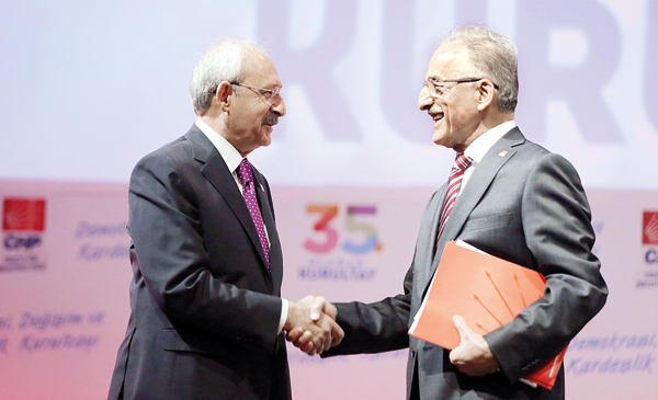 Kılıçdaroğlu, koltuğunu sağlama aldı