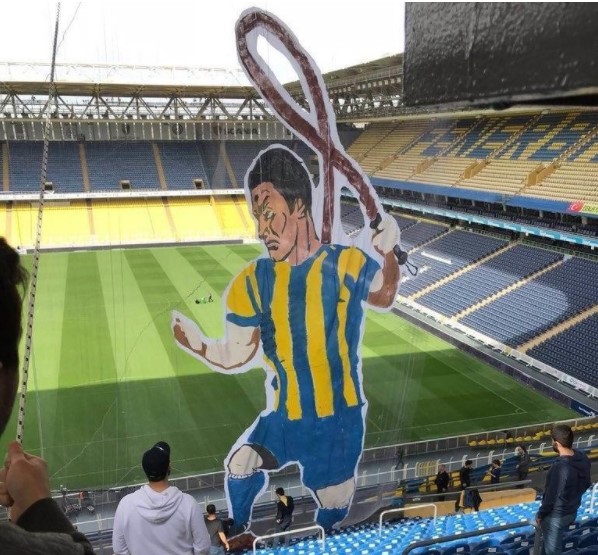 Fenerbahçe'nin derbi koreografisi: 'Aslan Terbiyecisi'