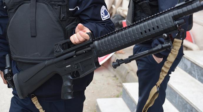 Kargo şubesinde tüfekli eylem