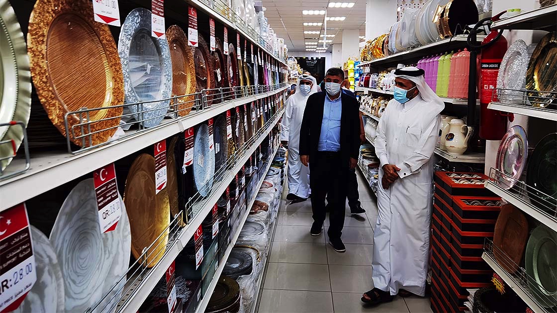 Katar'daki büyük marketler zinciri Türk ürünlerine destek kampanyası başlattı