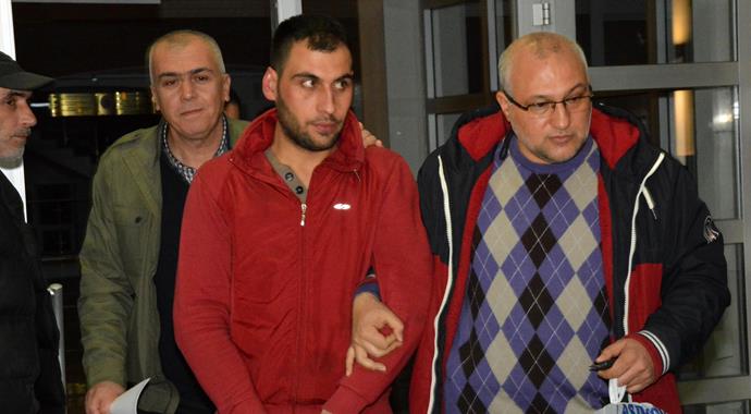 Uşak'taki ev yangınının altından kadın cinayeti çıktı!