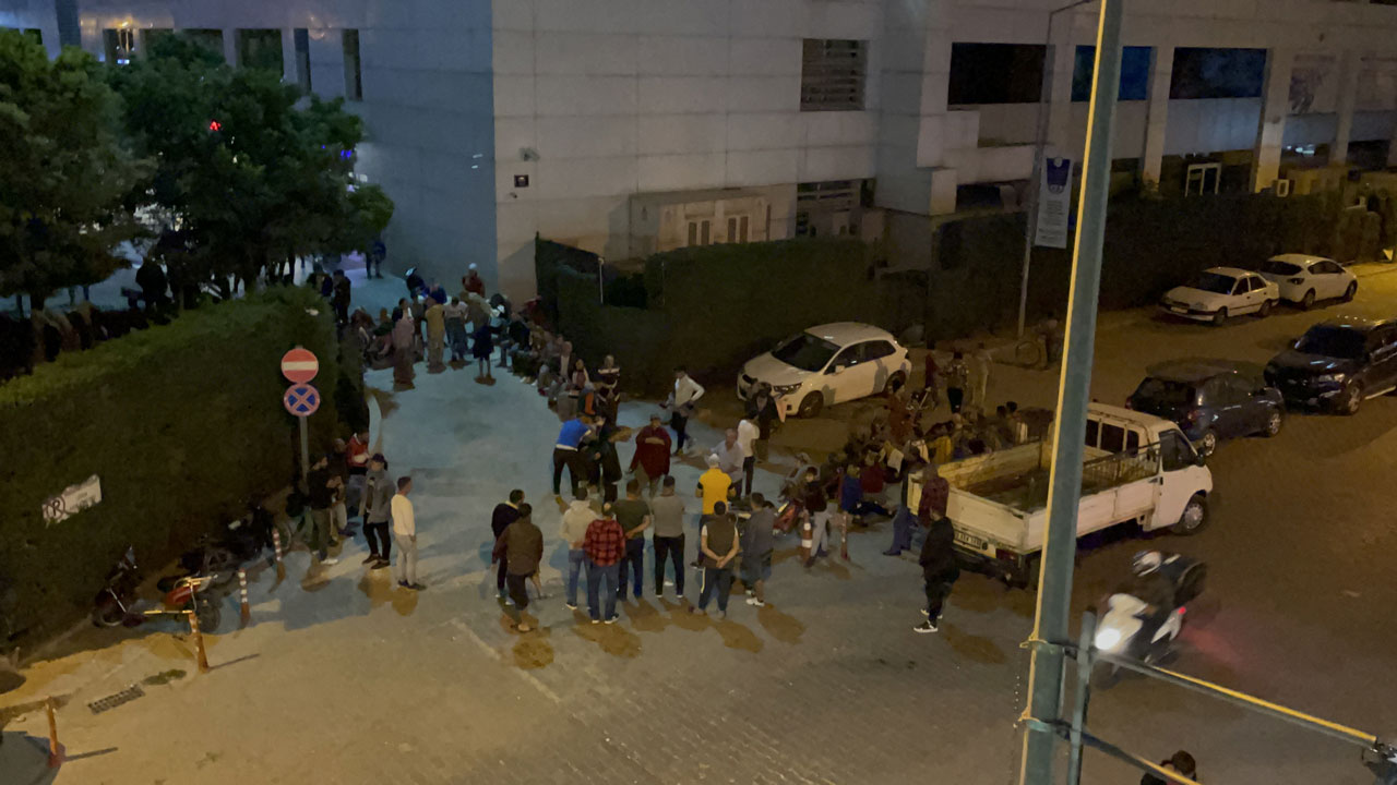 İzmir'de iki aile arasında pompalı tüfekle kavga: 1 ölü, 5 yaralı