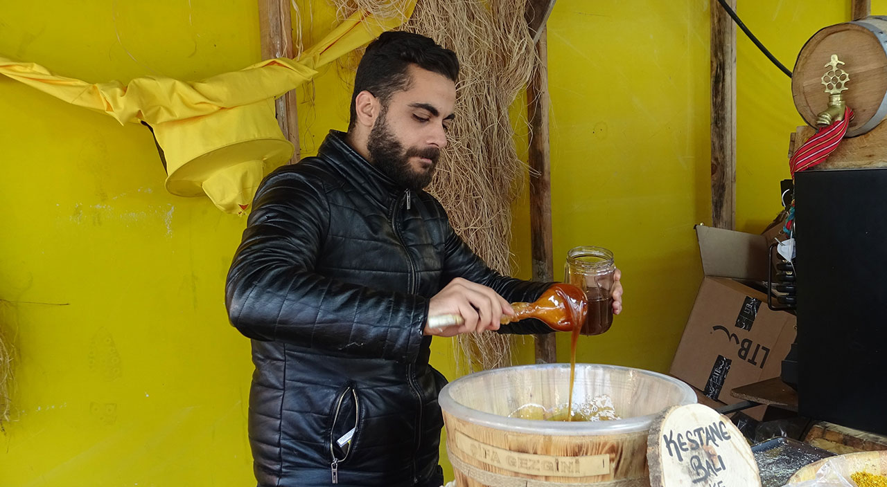 Birçok hastalığa şifa! Toplamak için atlarla dağlara çıkıyorlar