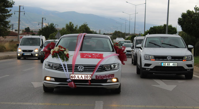 Kaymakamın makam aracı gaziye gelin arabası oldu