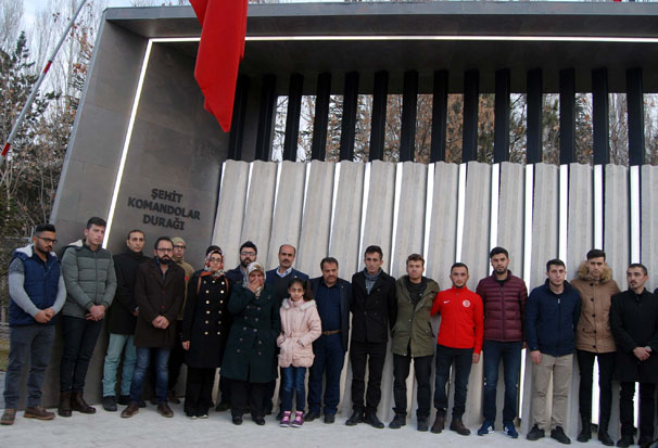 Kayseri'de geçen yıl şehit edilen 15 komando anıldı