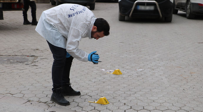 Kayın biraderine üç kurşun sıktı