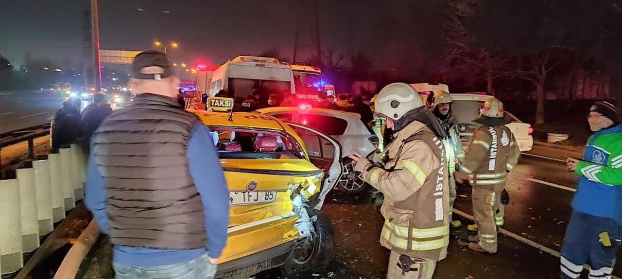 TEM Otoyolu'nda iki ayrı kaza: 7 araç birbirine girdi