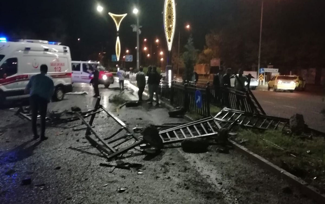 Bingöl'de feci kaza: 2 kişi hayatını kaybetti