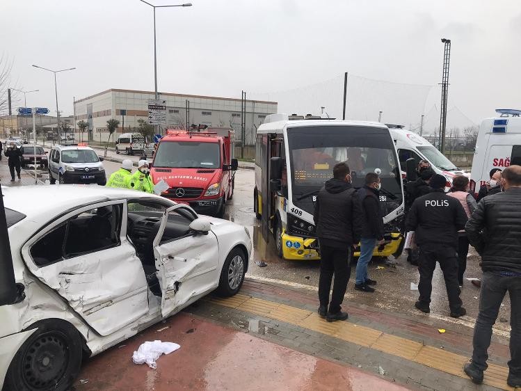 Feci kaza! Orman Bölge Müdürü'nün annesi ve kayınvalidesi hayatını kaybetti
