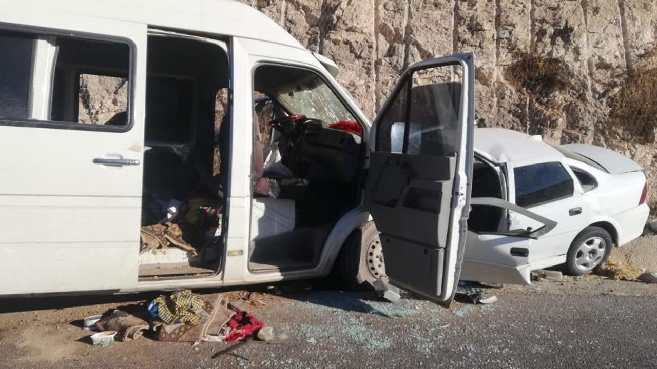 Tarım işçilerini taşıyan araç kaza yaptı! Ölü ve çok sayıda yaralı var